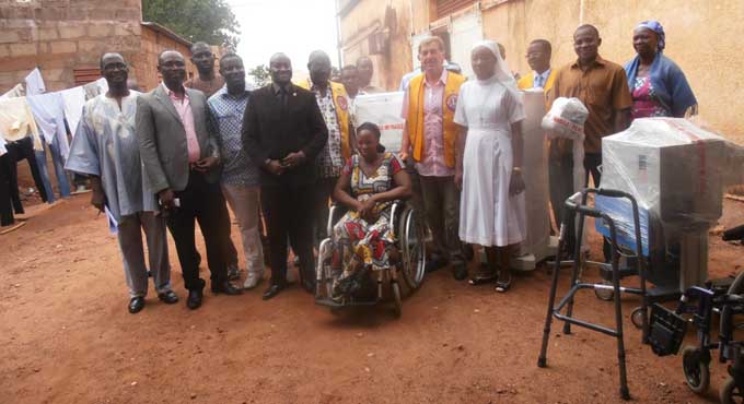 Santé : Des dialyseurs pour Bobo et une Ambulance pour Dédougou
